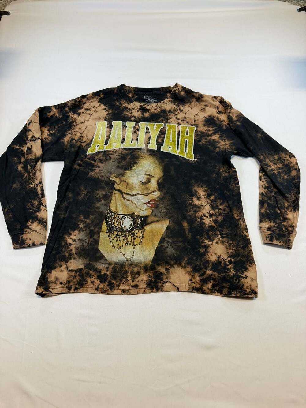 Aaliyah Graphic Long Sleeve T-Shirt Size L Tie Dye